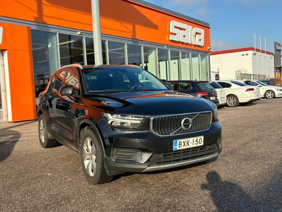 VOLVO XC40 2020