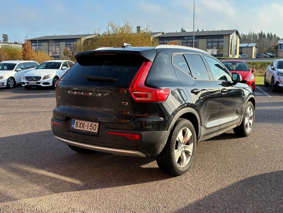 VOLVO XC40 2020