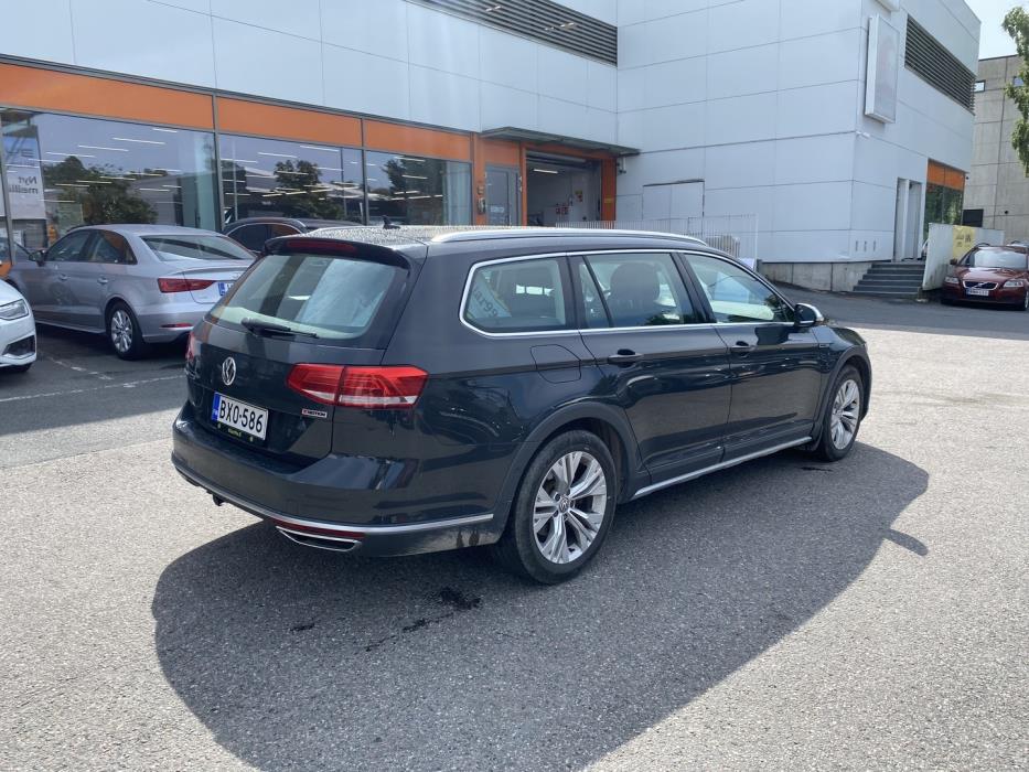 VOLKSWAGEN Passat 2019