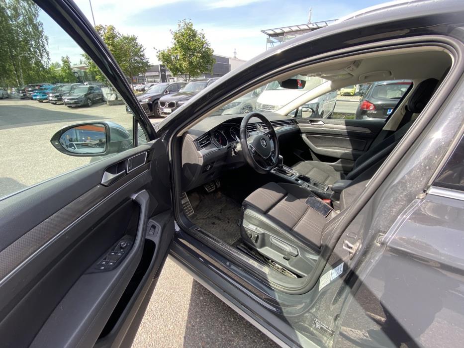 VOLKSWAGEN Passat 2019