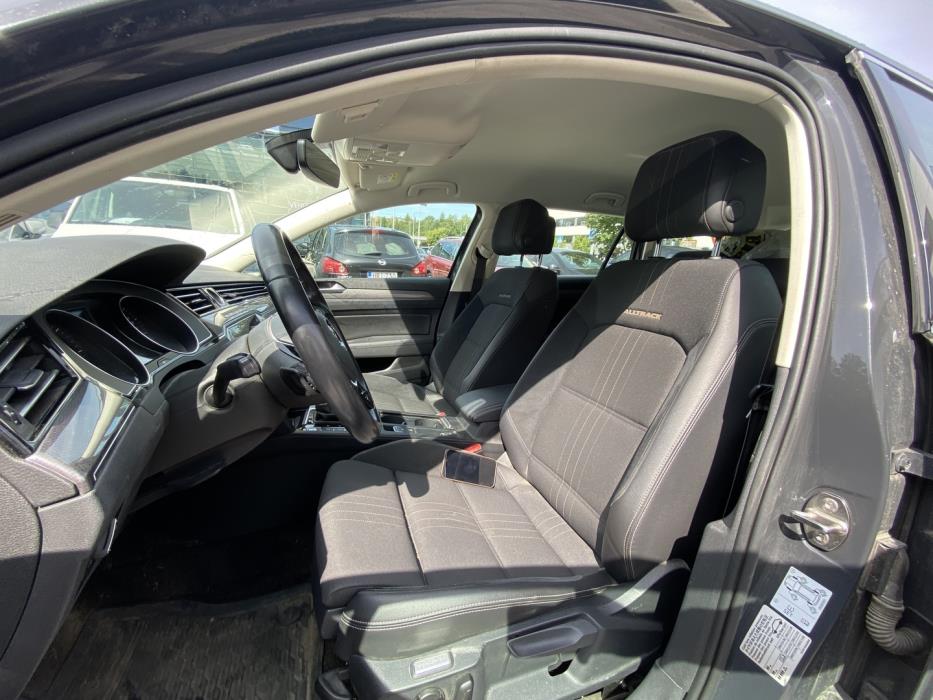 VOLKSWAGEN Passat 2019
