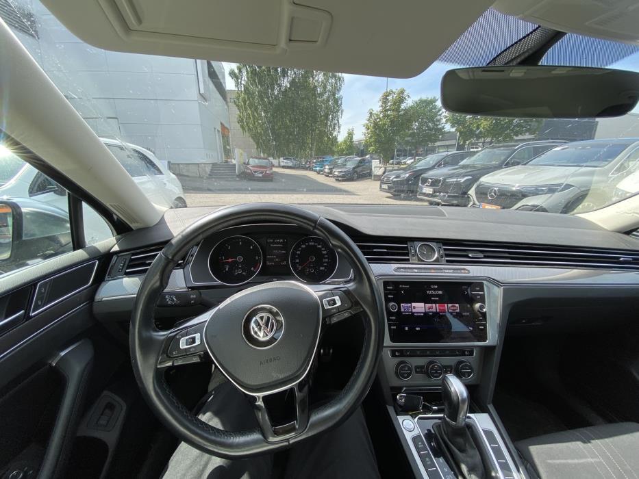 VOLKSWAGEN Passat 2019