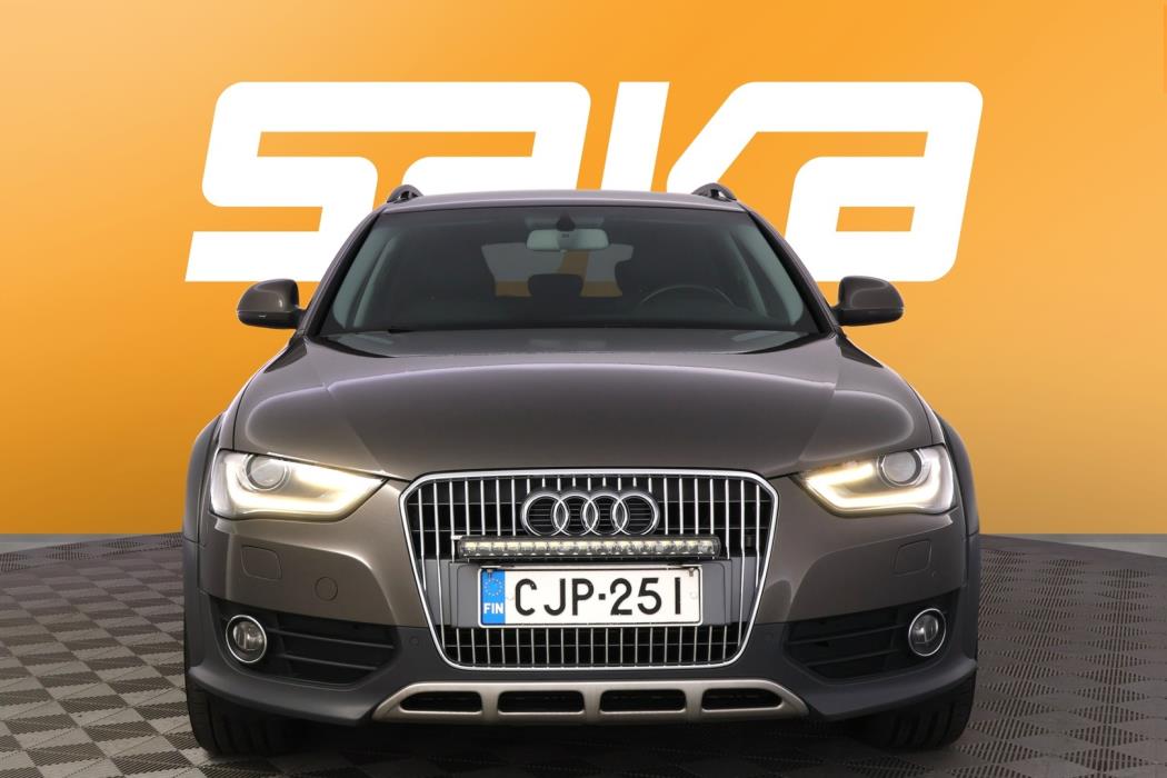 AUDI A4 allroad quattro 2015