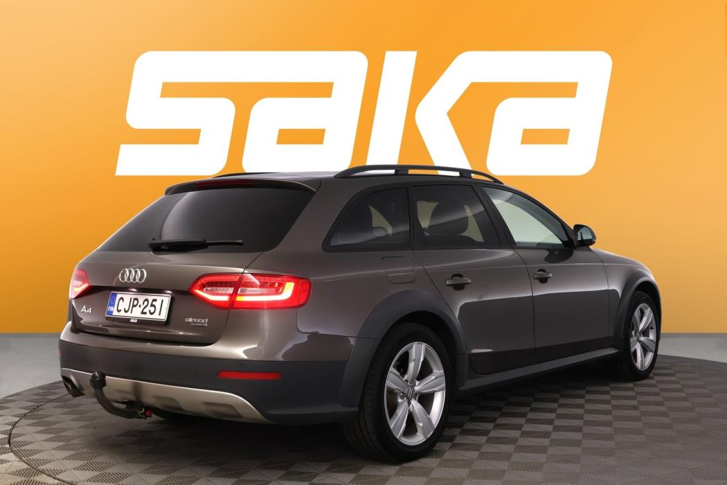 AUDI A4 allroad quattro 2015