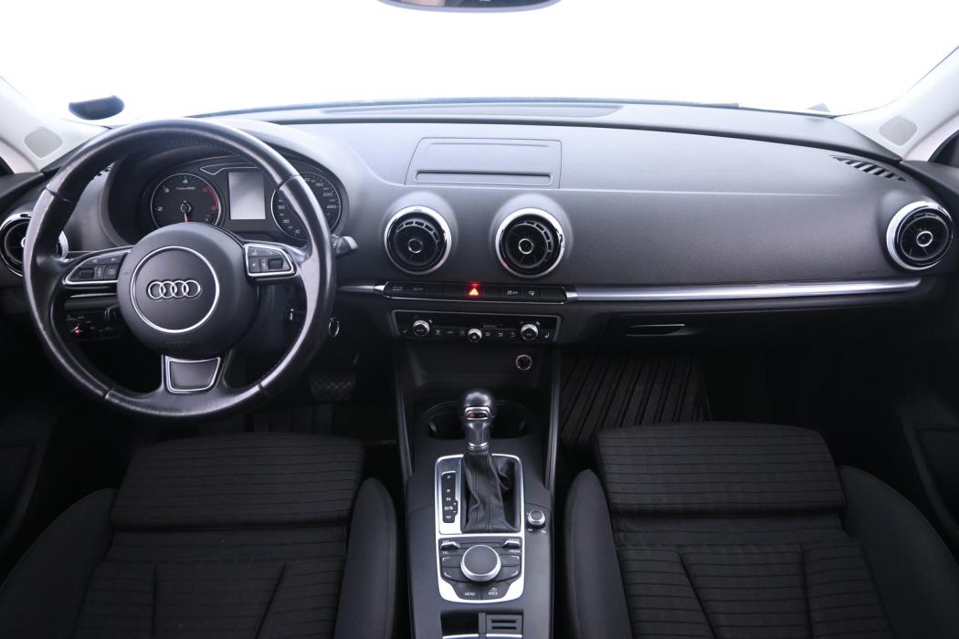 AUDI A3 2015