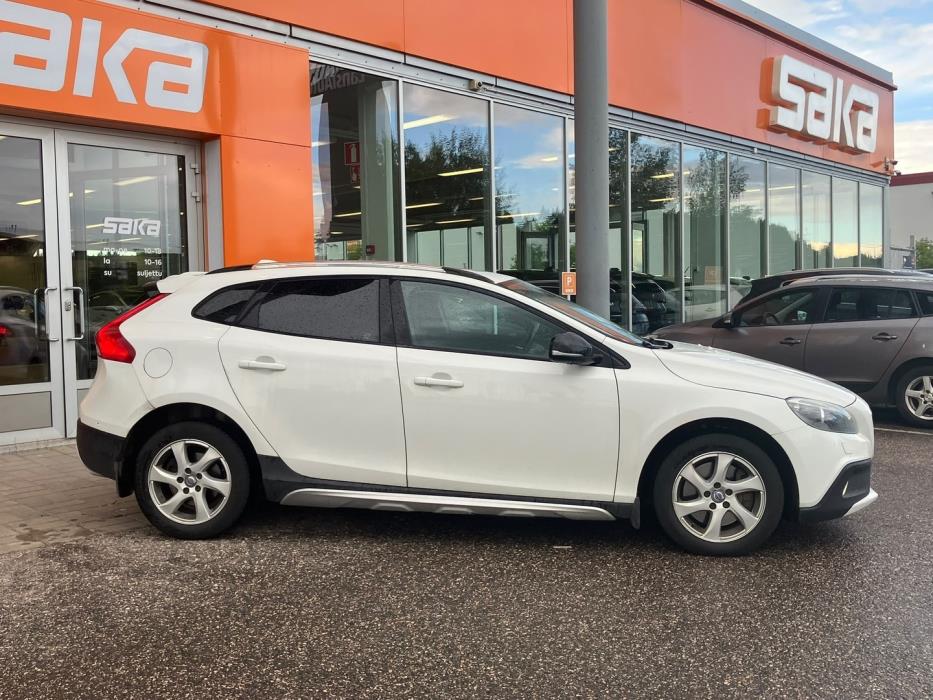 VOLVO V40 Cross Country 2016