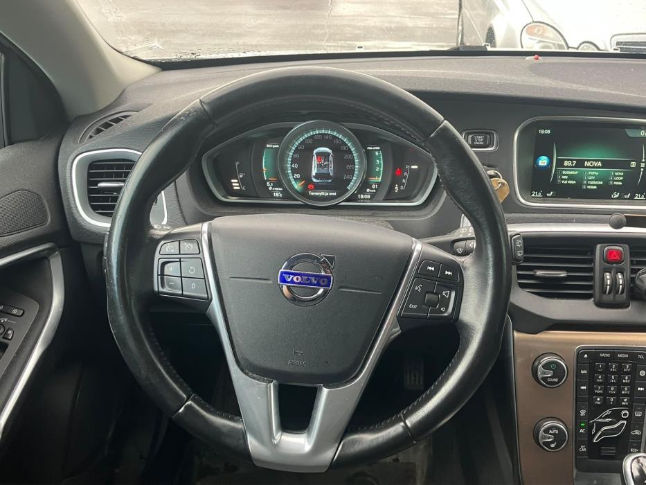 VOLVO V40 Cross Country 2016