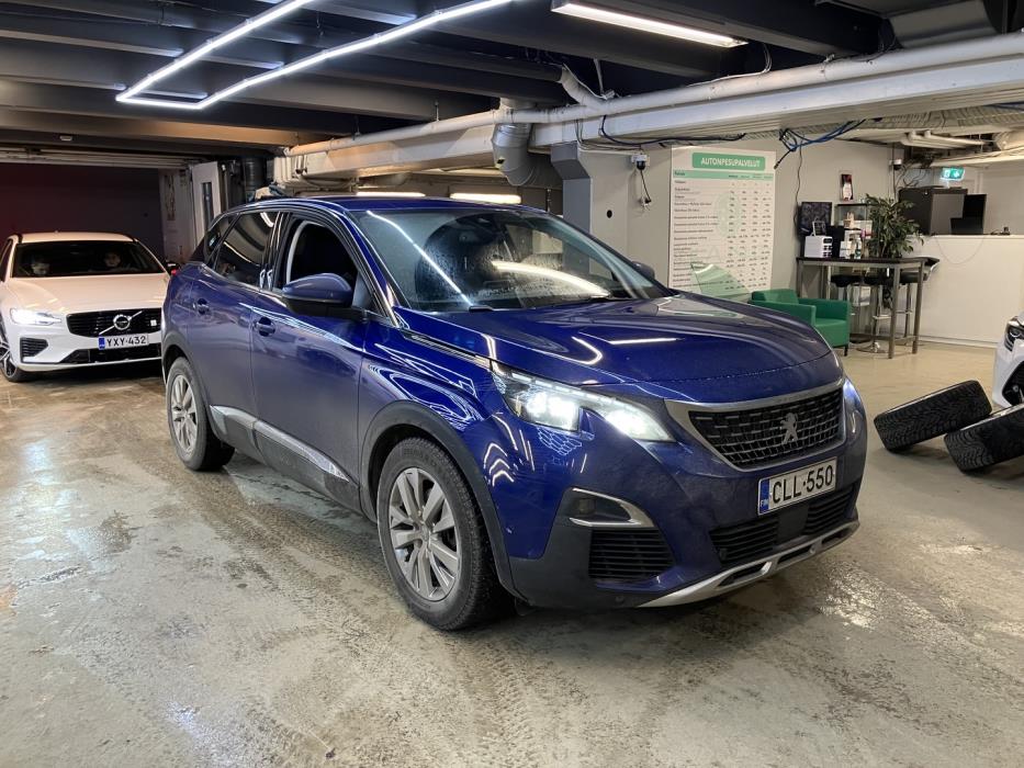 PEUGEOT 3008 2018