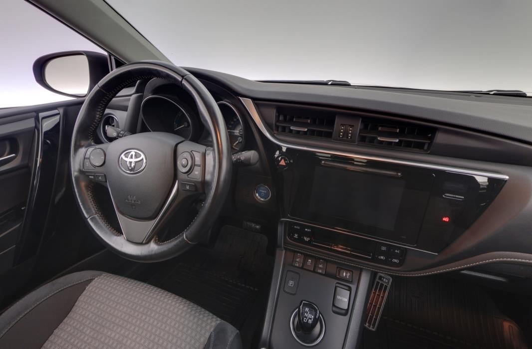 TOYOTA Auris 2018