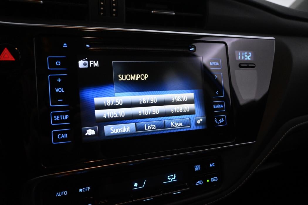 TOYOTA Auris 2018