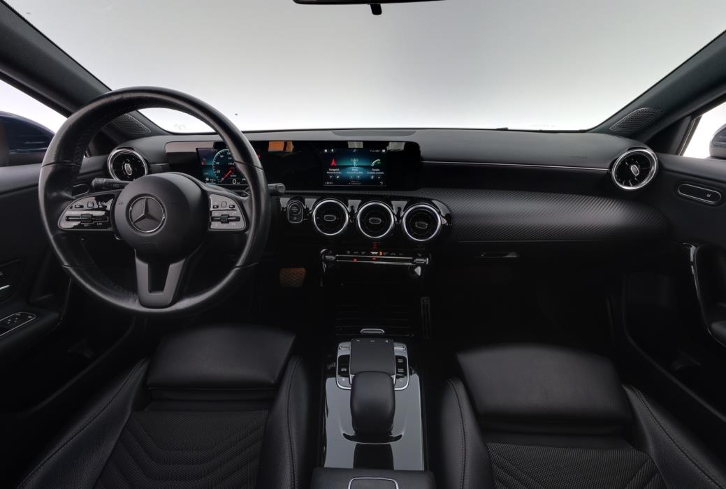 MERCEDES-BENZ A 2019