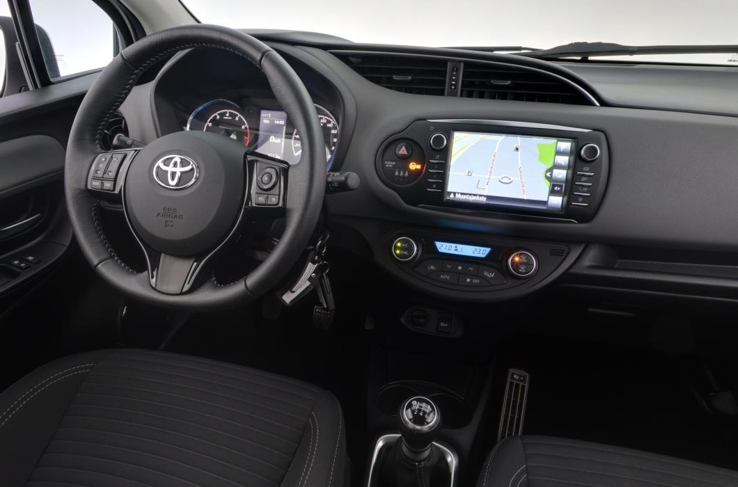 TOYOTA Yaris 2019