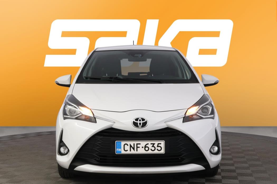 TOYOTA Yaris 2019