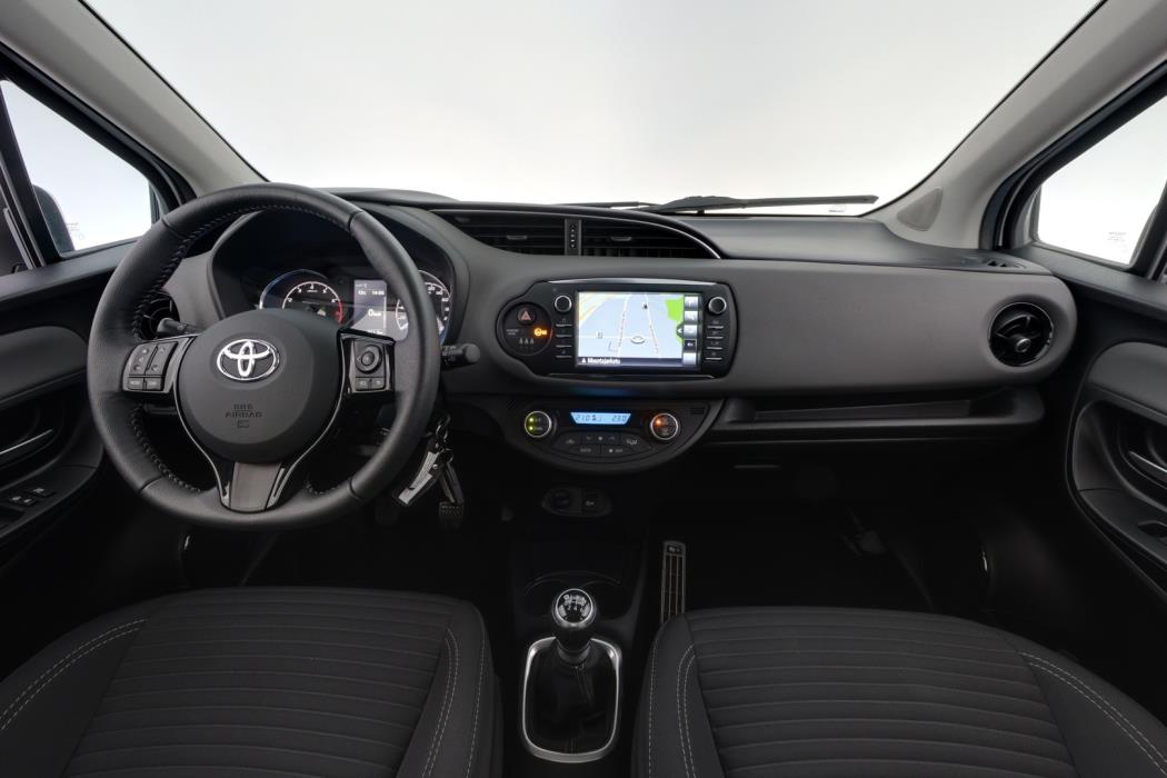 TOYOTA Yaris 2019