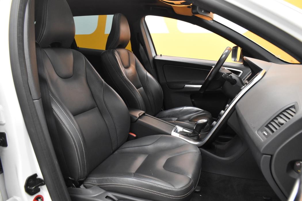 VOLVO XC60 2013