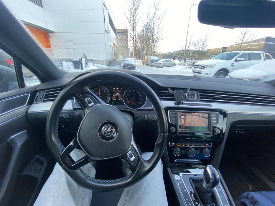 VOLKSWAGEN Passat 2016