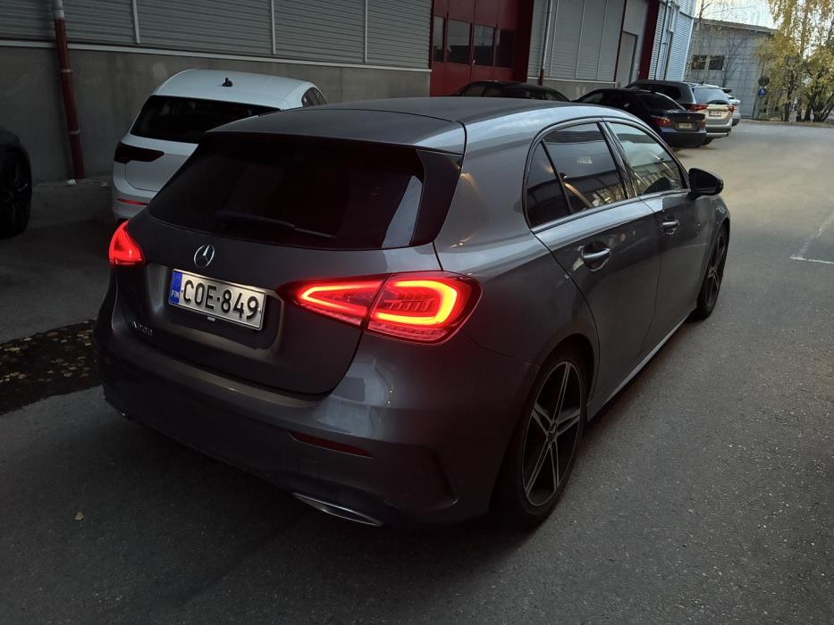 MERCEDES-BENZ A 2019