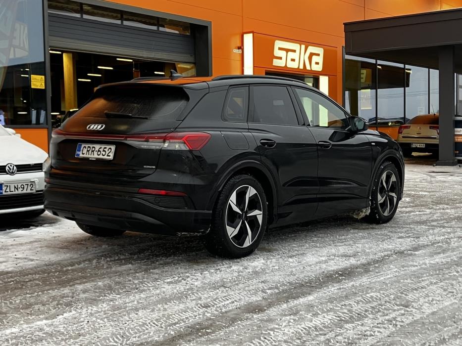 AUDI Q4 e-tron 2023
