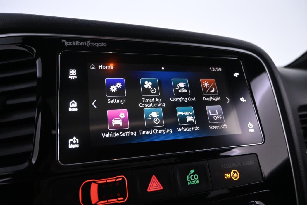 MITSUBISHI Outlander 2018