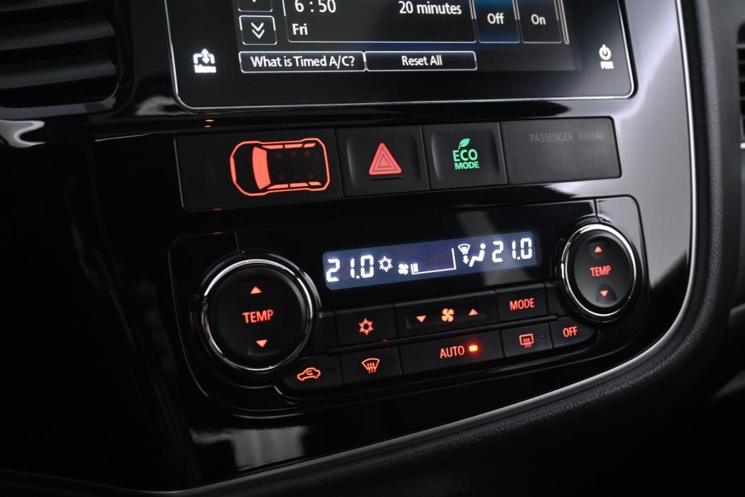 MITSUBISHI Outlander 2018