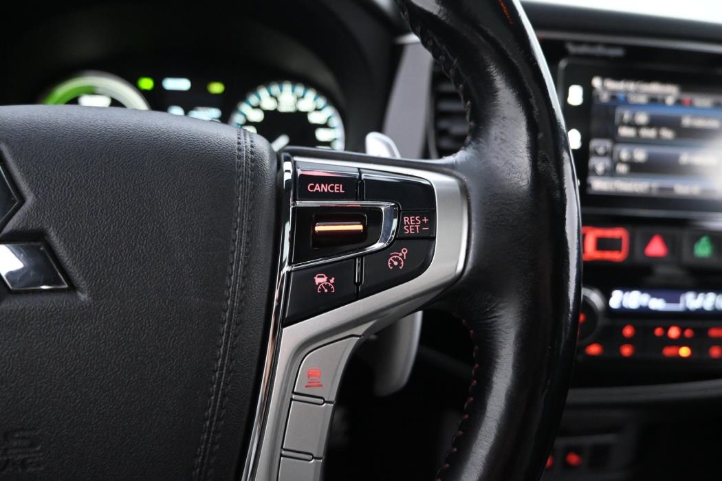 MITSUBISHI Outlander 2018