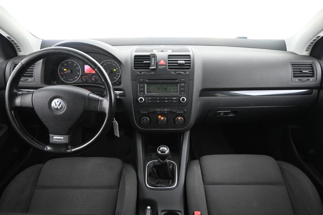 VOLKSWAGEN Golf 2006