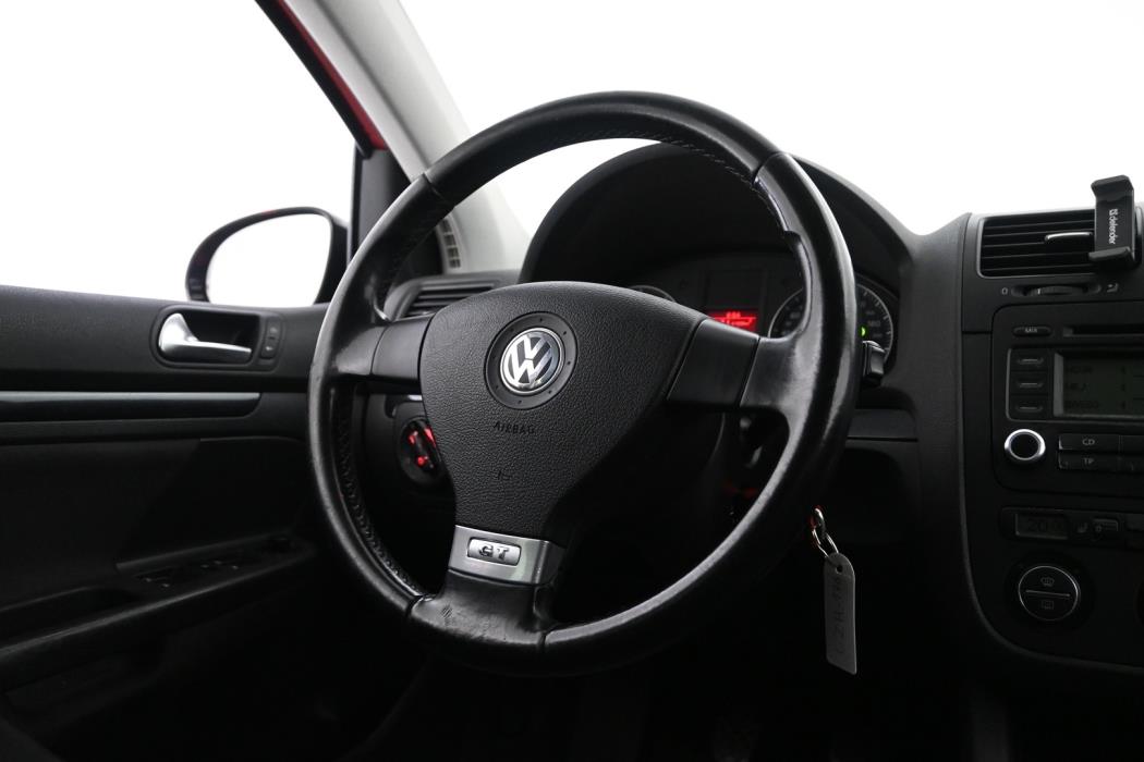 VOLKSWAGEN Golf 2006