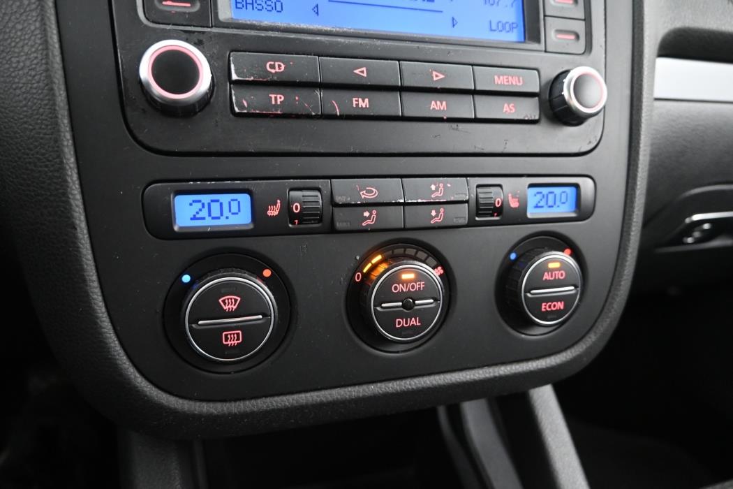 VOLKSWAGEN Golf 2006