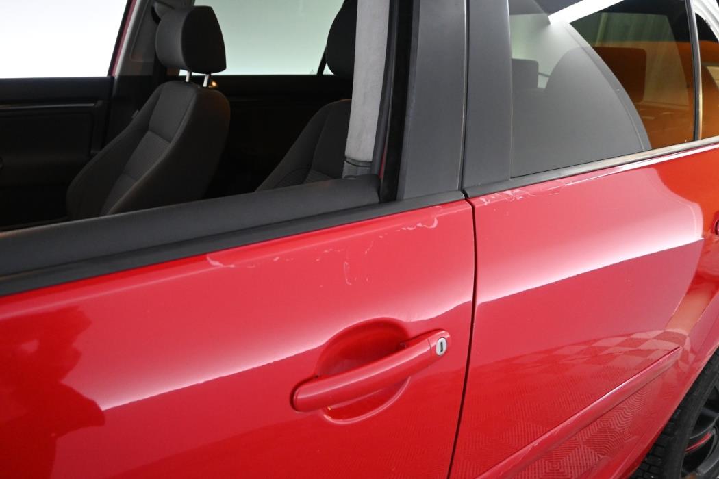 VOLKSWAGEN Golf 2006