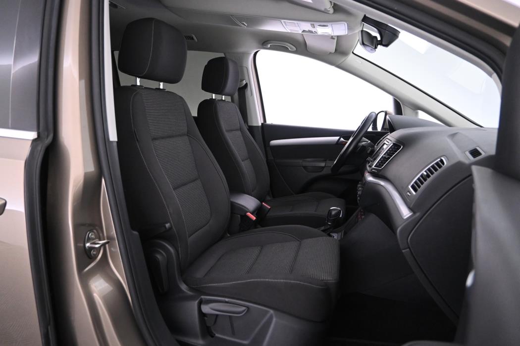 VOLKSWAGEN Sharan 2016