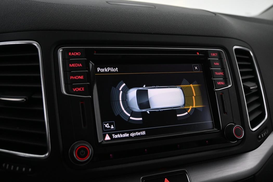 VOLKSWAGEN Sharan 2016