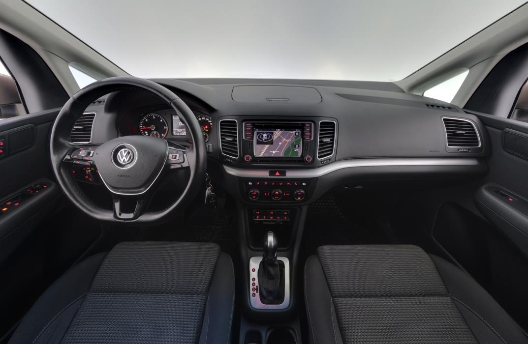 VOLKSWAGEN Sharan 2016