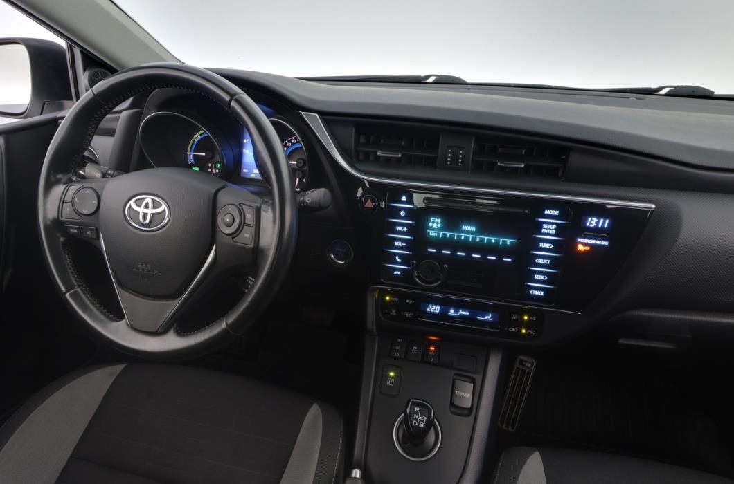 TOYOTA Auris 2018