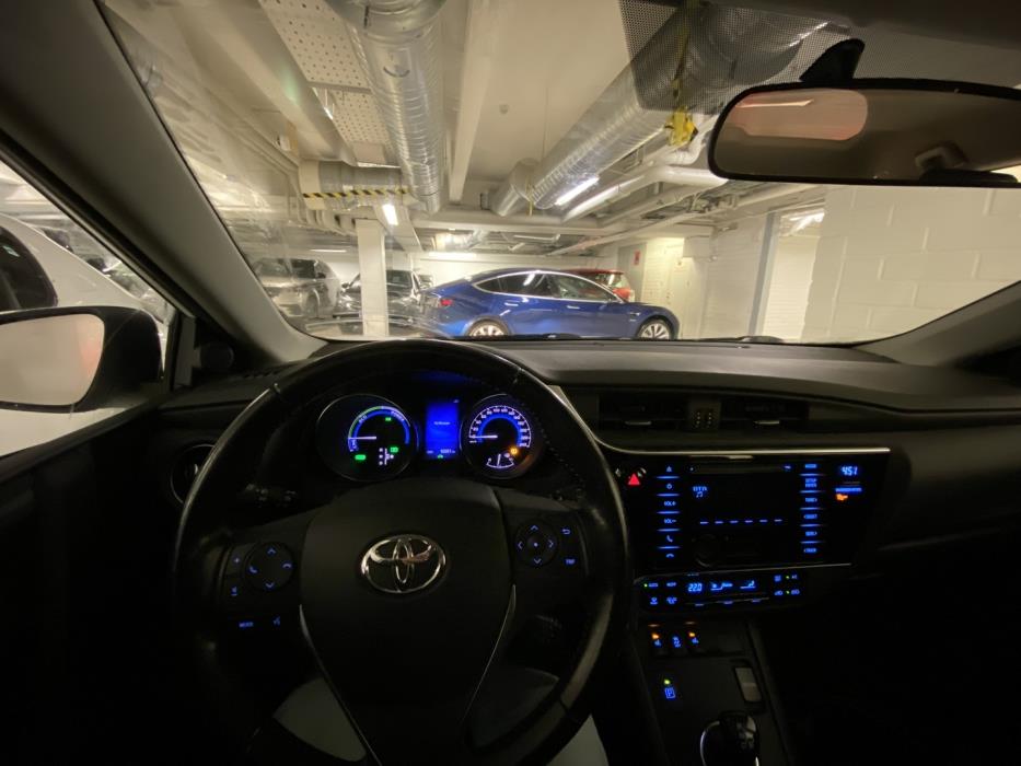 TOYOTA Auris 2018