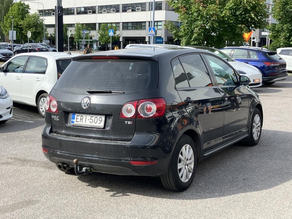 VOLKSWAGEN Golf Plus 2011