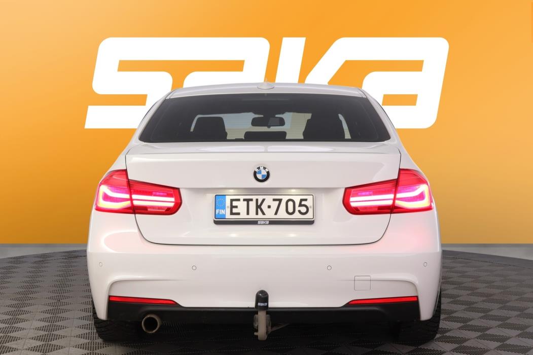 BMW 318 2018