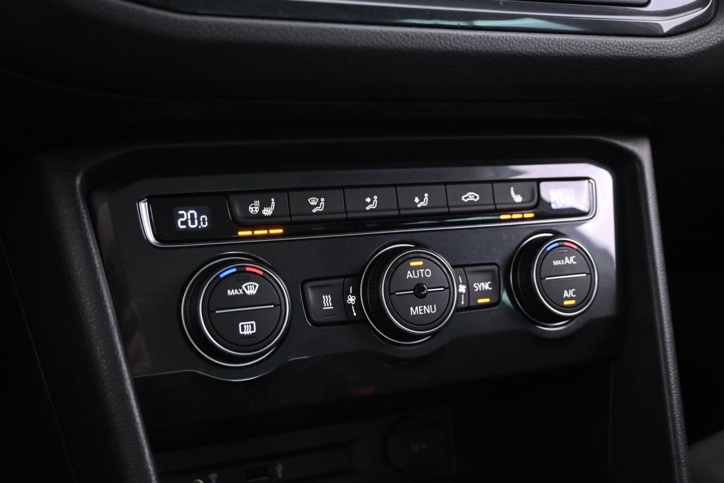 VOLKSWAGEN Tiguan 2017