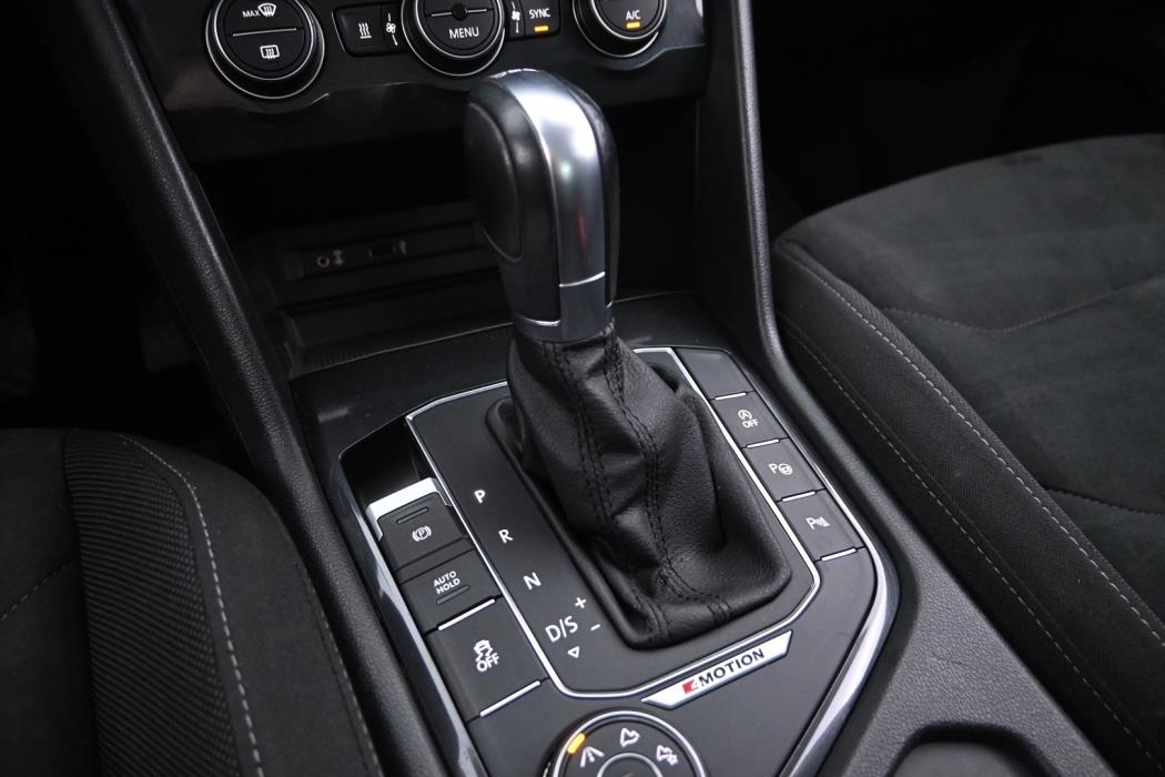 VOLKSWAGEN Tiguan 2017