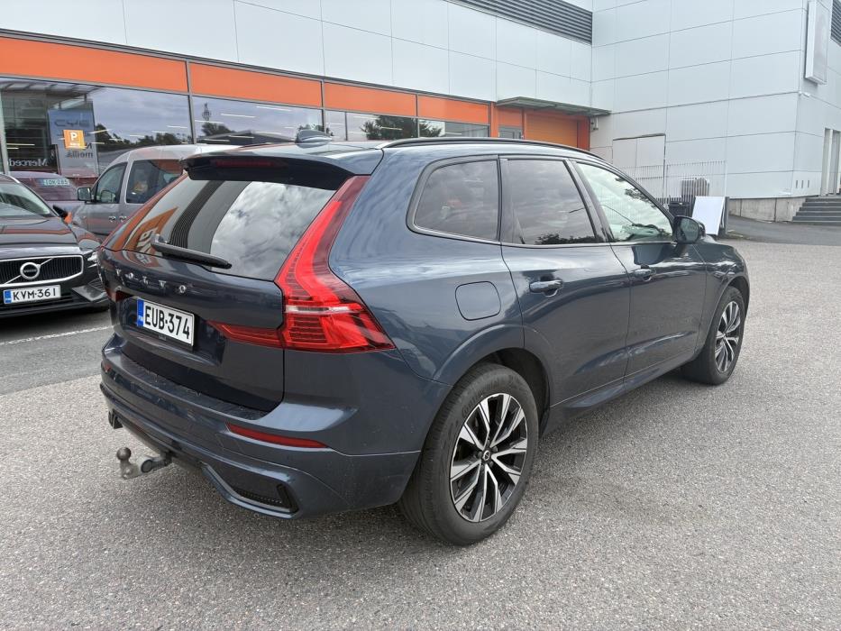 VOLVO XC60 2023