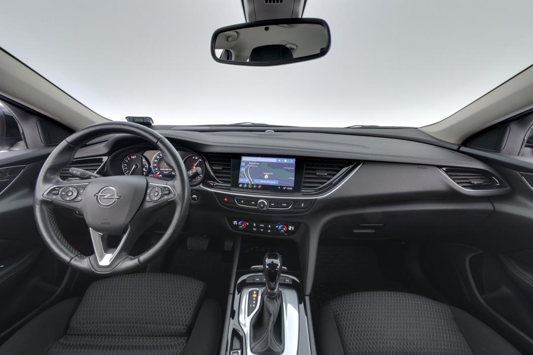 OPEL Insignia 2022