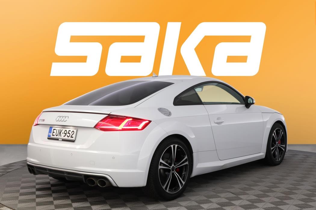 AUDI TTS 2015
