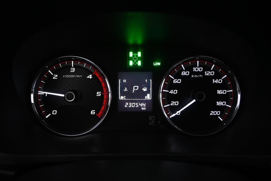 MITSUBISHI L200 2017