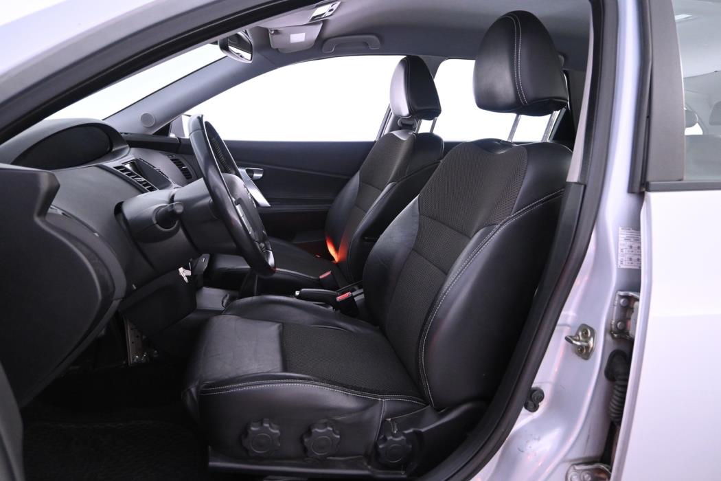 NISSAN Primera 2007