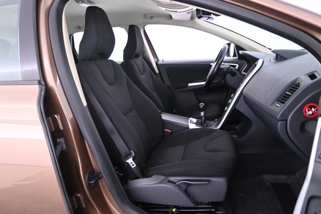 VOLVO XC60 2011