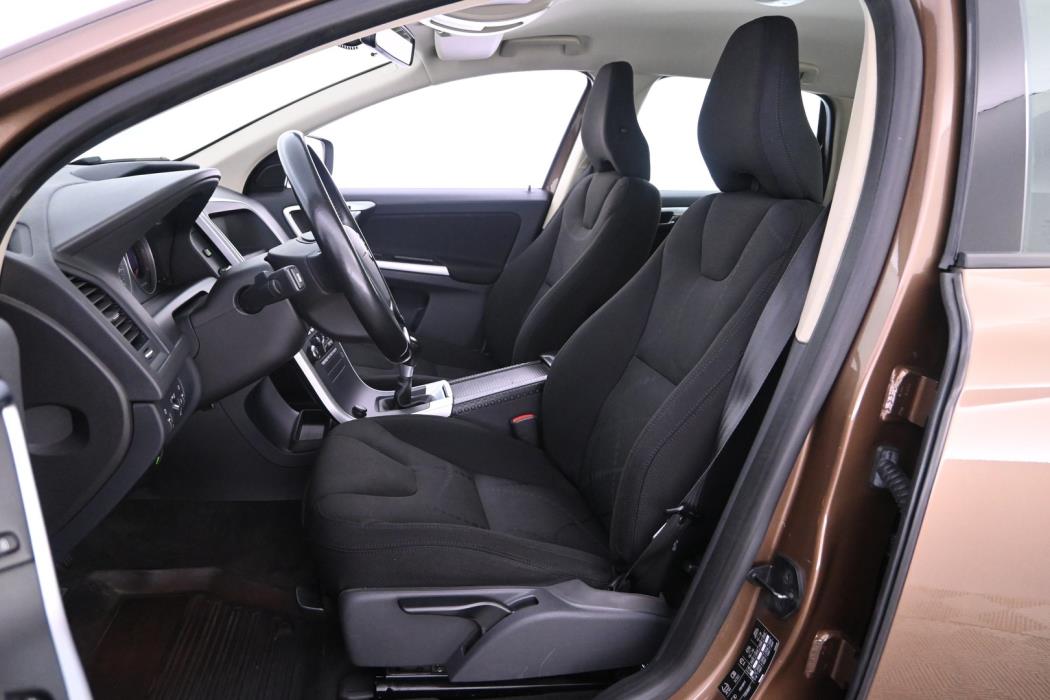 VOLVO XC60 2011