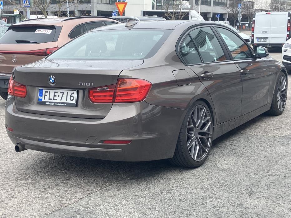 BMW 316 2013