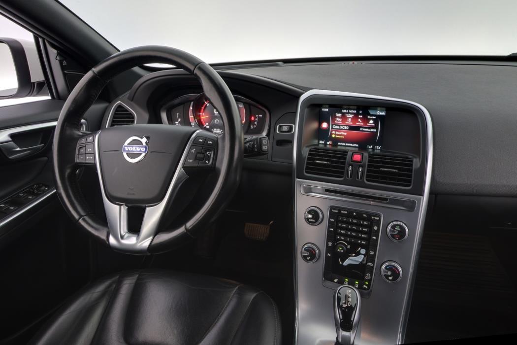 VOLVO XC60 2017