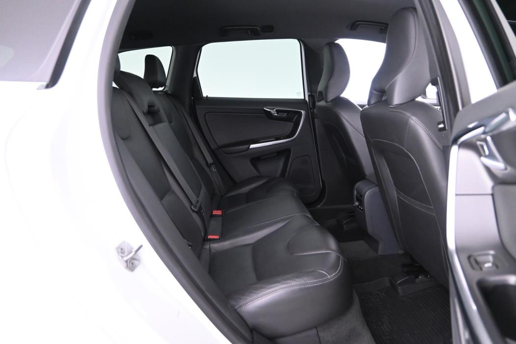 VOLVO XC60 2017