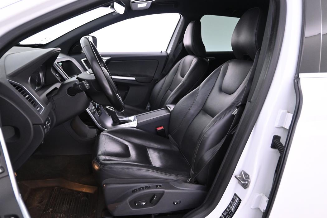 VOLVO XC60 2017