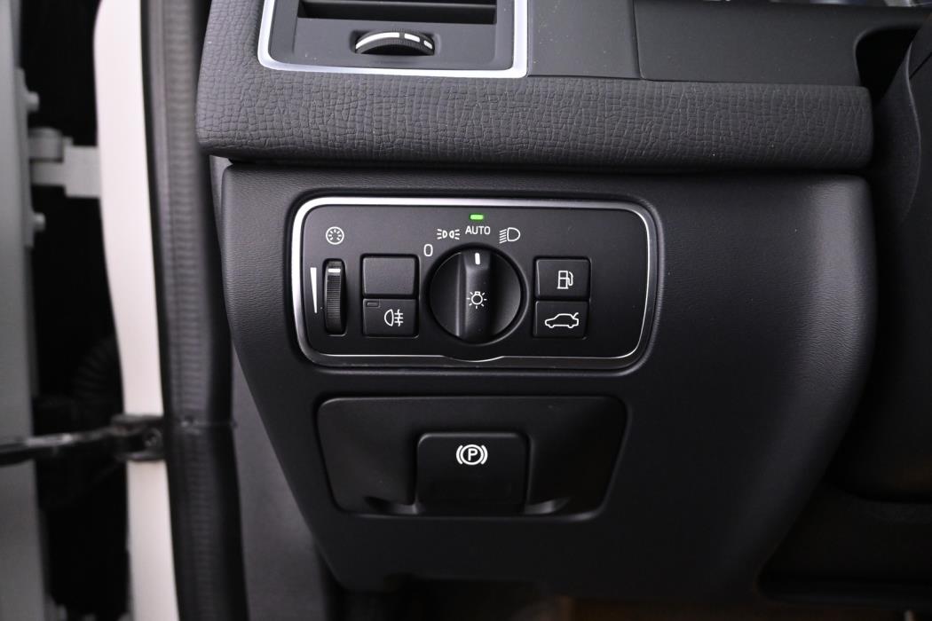 VOLVO XC60 2017